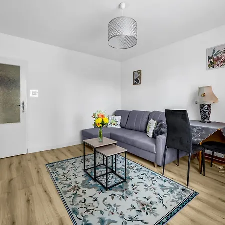 Kruczkowskiego - Balcony, Location - By Rentujemy * ורשה