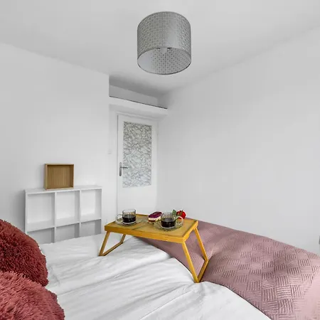 Kruczkowskiego - Balcony, Location - By Rentujemy Apartamento *